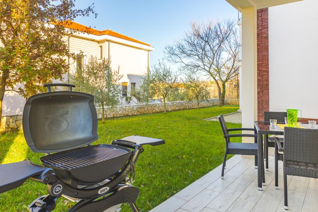 Villa Apartments Futura Vantacici Exterior foto