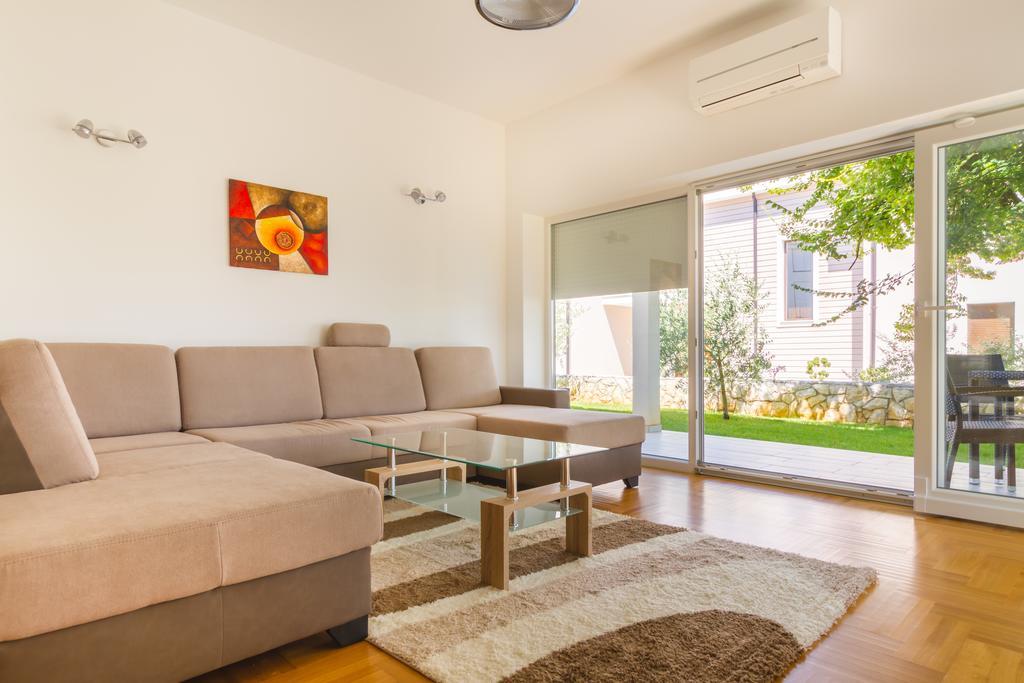 Villa Apartments Futura Vantacici Exterior foto